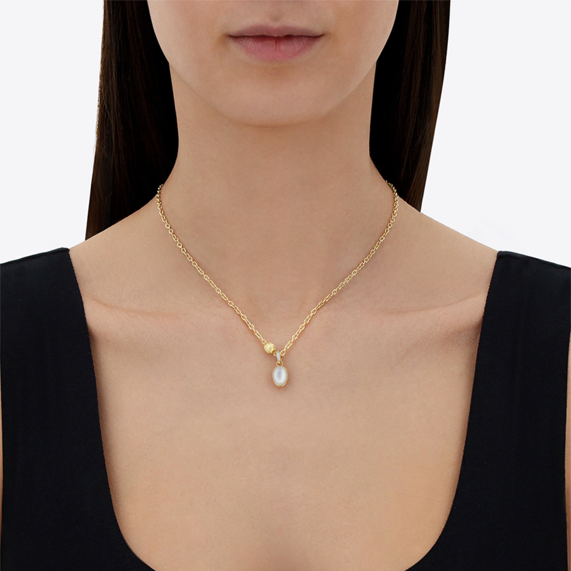 Nanis Boules Charm (PS25-609) aus Gelbgold mit Diamant und Perlmutt
