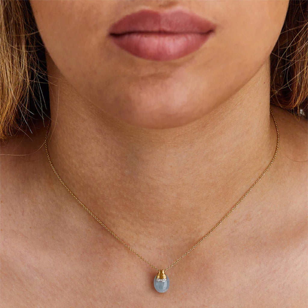 Nanis Dancing Azure Halskette (CS5-587) aus Gelbgold mit Aquamarin und Diamant