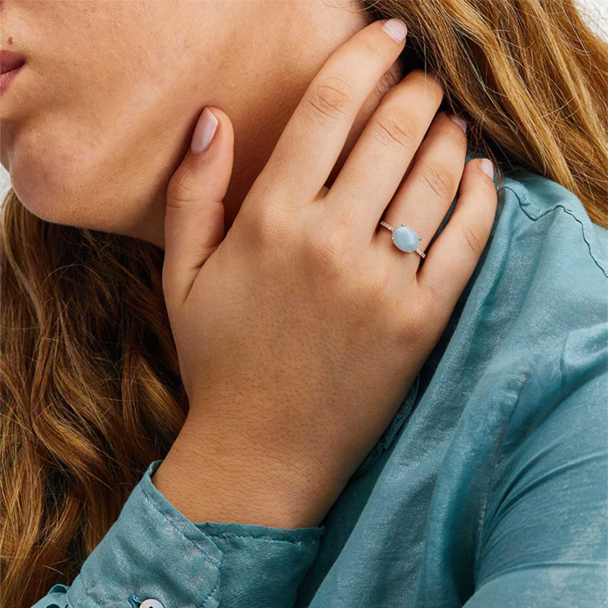 Nanis Dancing Azure Ring (AS9-597) aus Gelbgold mit Aquamarin und Diamant