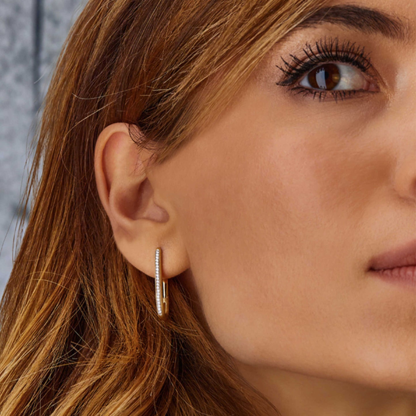 Libera Creolen, Gelbgold • Diamant von Nanis (OS2-602)