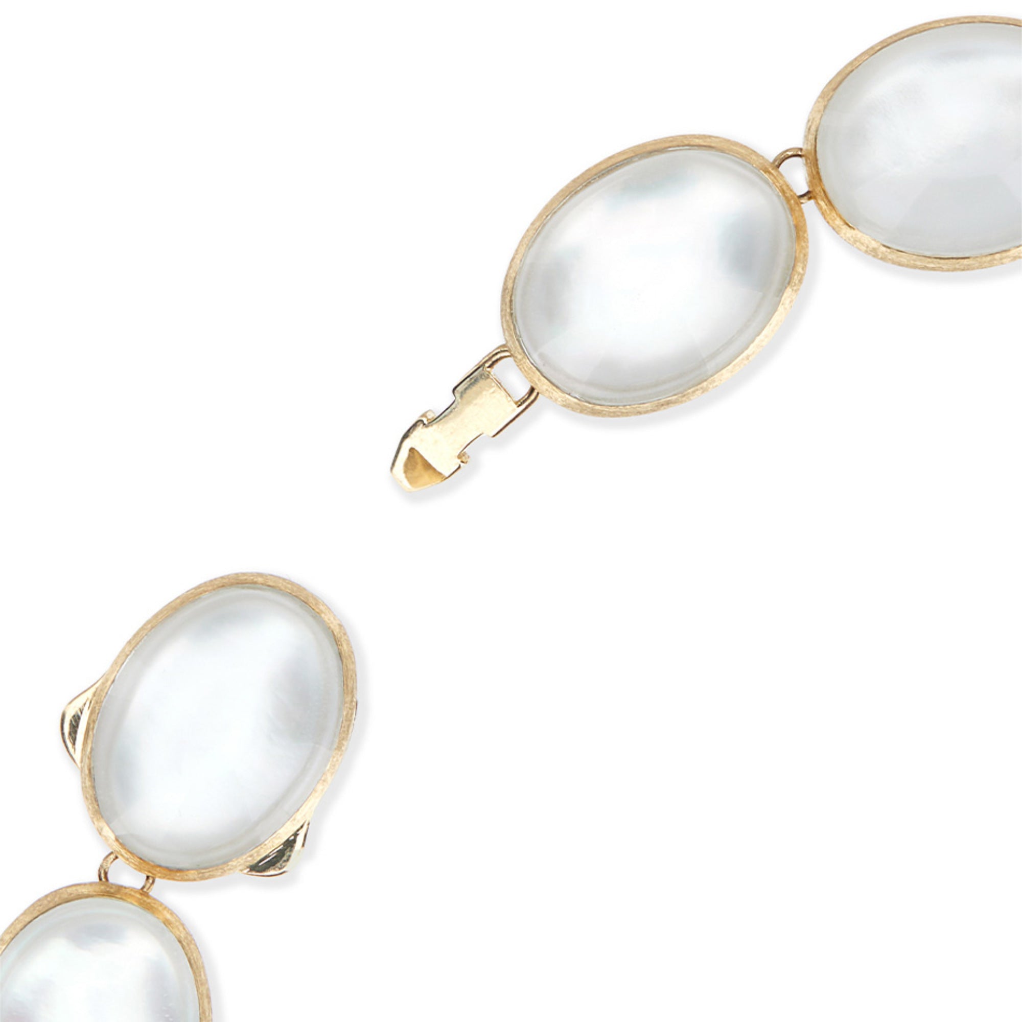 Nanis Muse Choker (CI2-609) aus Gelbgold mit Perlmutt