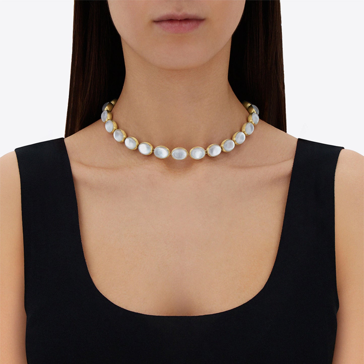 Muse Choker, Gelbgold • Perlmutt von Nanis (CI2-609)
