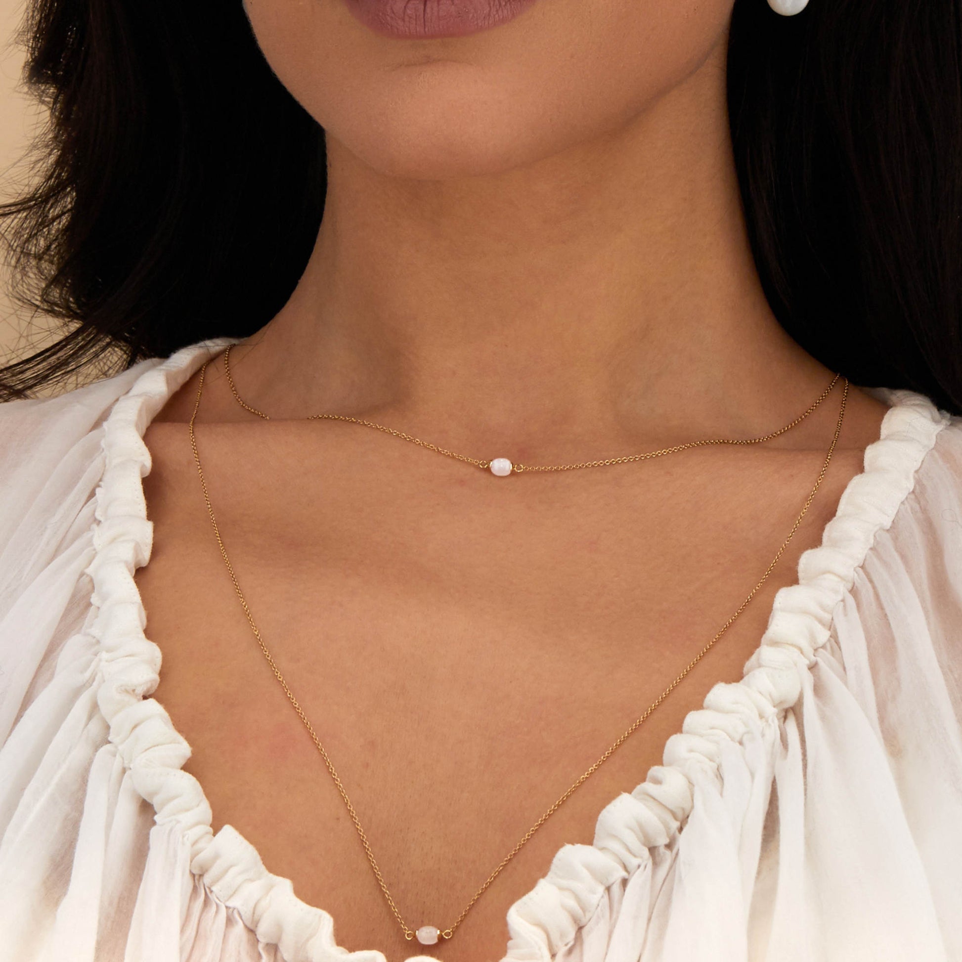 White Desert Halskette, Gelbgold • Mondstein von Nanis (CN13-603)