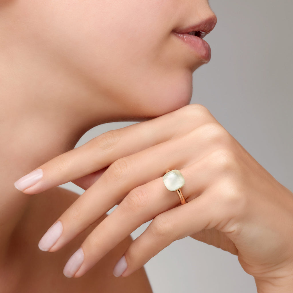 Nudo Gelè Ring, Bicolor-Gold • Perlmutt • Topas von Pomellato (PAA1100O6000STBMP)