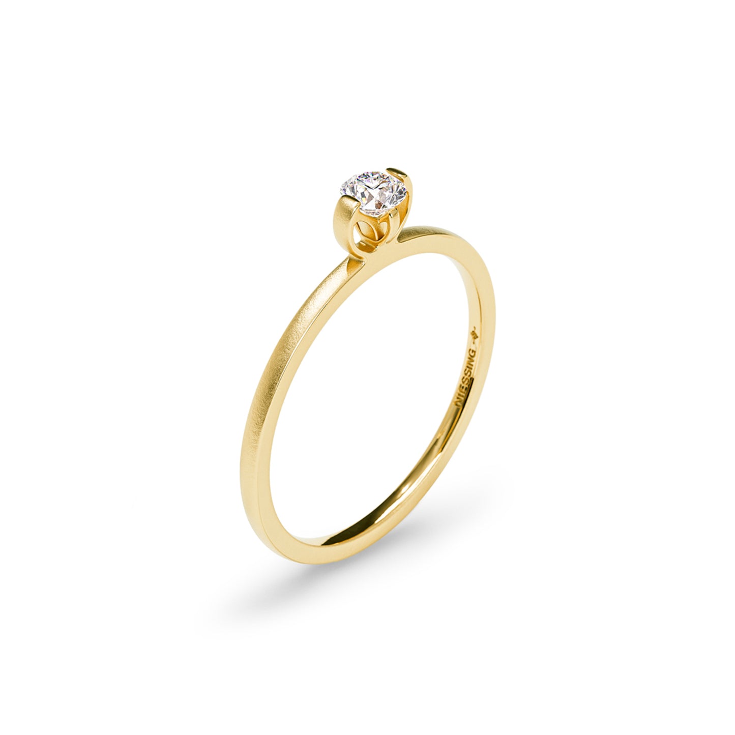 Princess C Ring • Diamant von Niessing (N381960-0.14ct-velvet-cy)