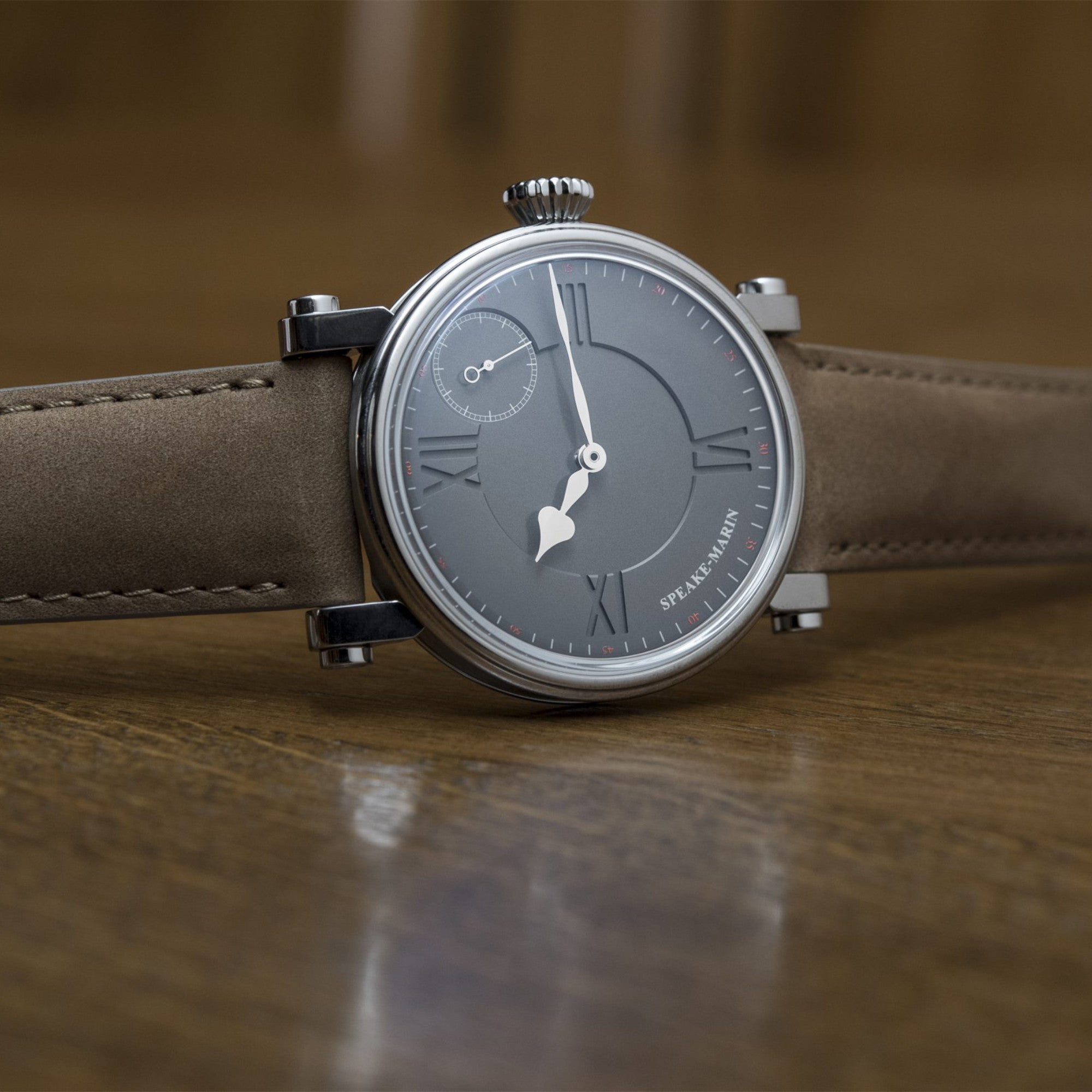 Speake-Marin Academic Slate Grey (413812060) aus Titan mit Rubin