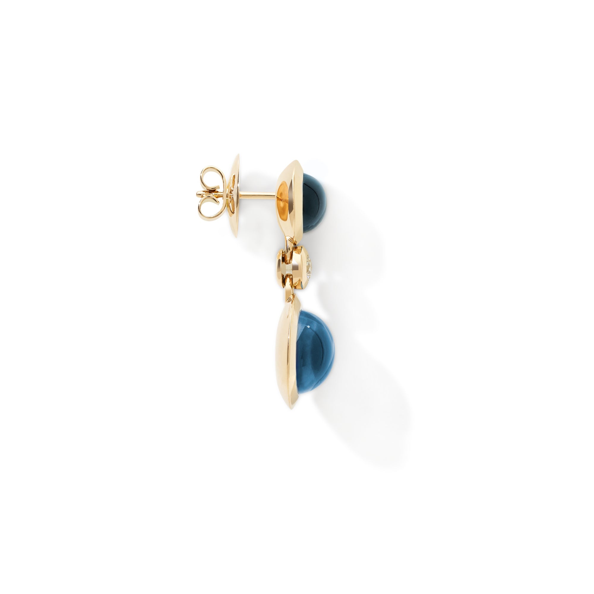 Tamara Comolli BOUTON Ohrhänger 2 Cabochons 'Sky' (E-BOU-2-Sky-Cl-yg) aus Gelbgold mit Diamant, London Topas und Topas