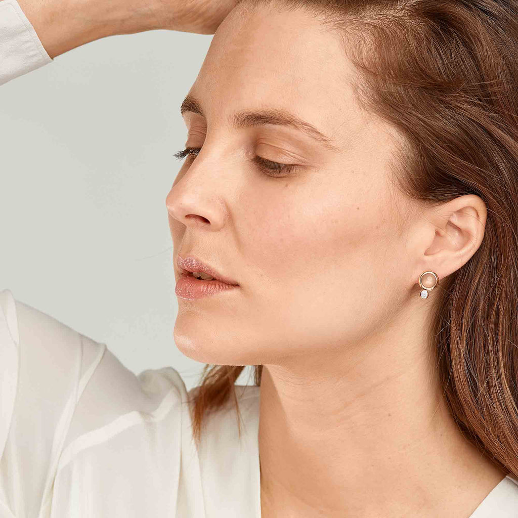 Tamara Comolli BOUTON Ohrstecker (E-BOU-MoBr-Cl-rg) aus Roségold mit Diamant und Mondstein