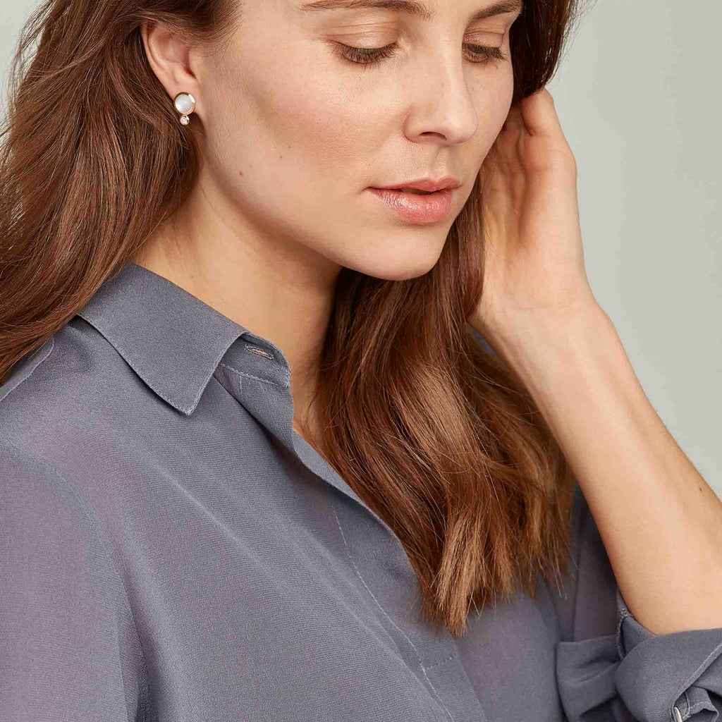 Tamara Comolli BOUTON Ohrstecker (E-BOU-MoSa-Cl-rg) aus Roségold mit Diamant und Mondstein