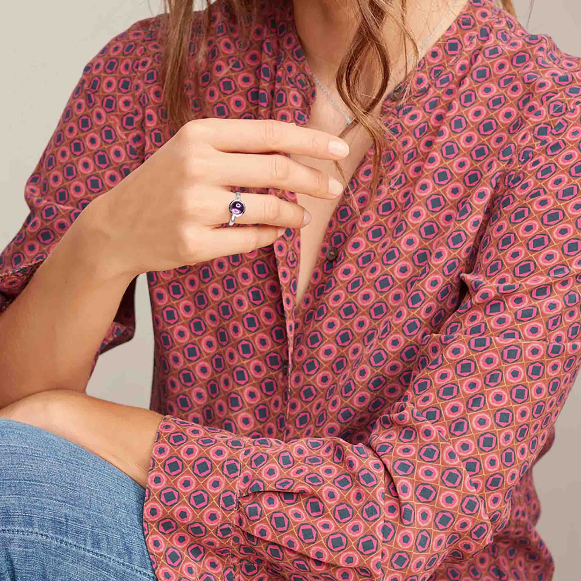 Tamara Comolli BOUTON Ring small Amethyst (R-BOU-s-Am-wg) aus Weißgold mit Amethyst