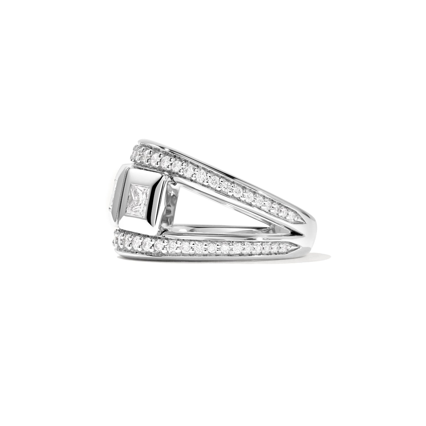 Tamara Comolli CURRICULUM VITAE Ring 3 mit Diamant Pavé small (R-CV3-s-Pr-p-wg) aus Weißgold mit Diamant