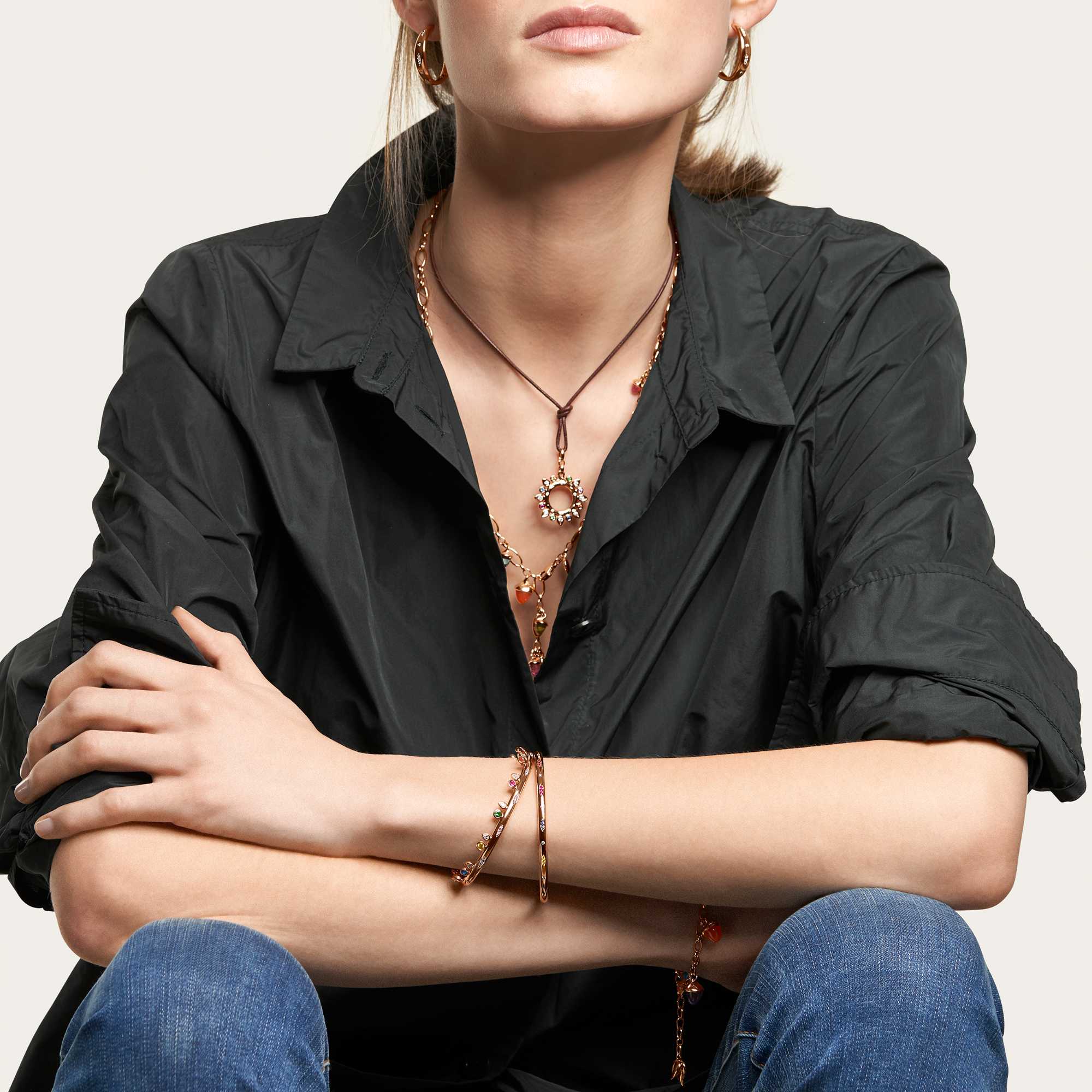 Tamara Comolli GYPSY Armspange 'Candy' (BA-Gyp-Can-17-yg) aus Gelbgold mit Diamant, Saphir und Tsavorit