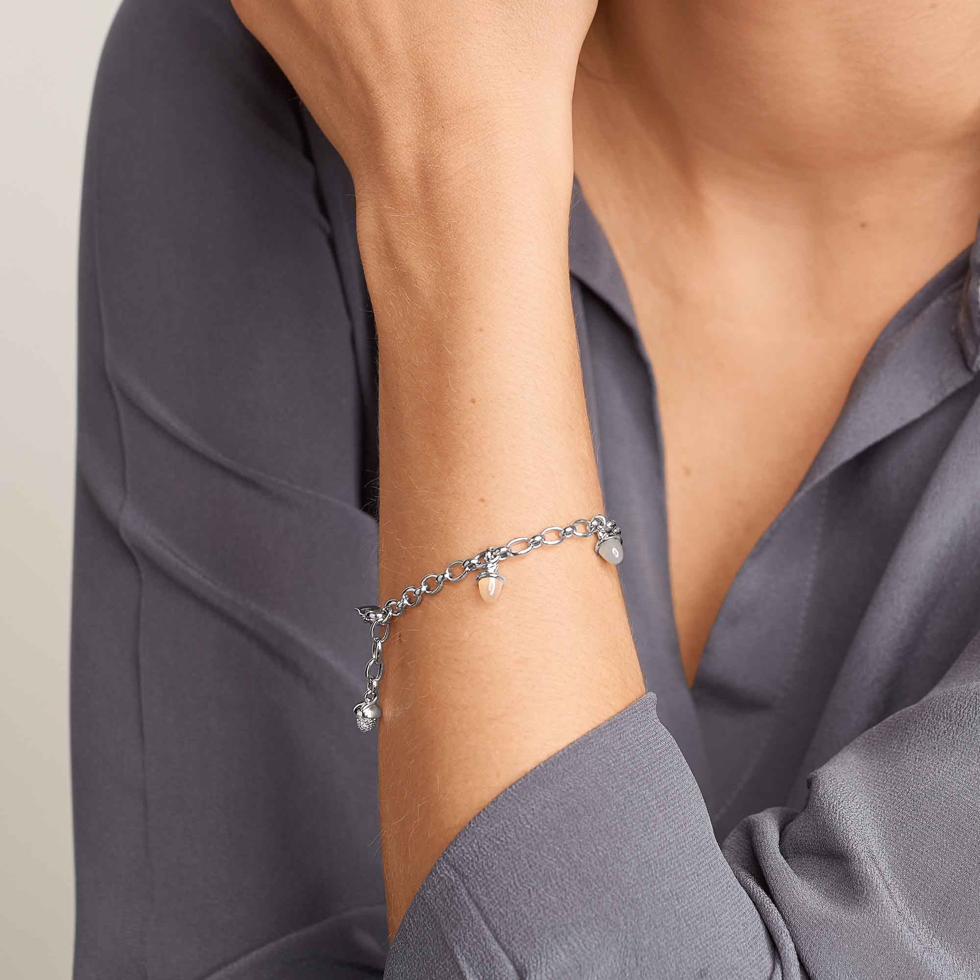 Tamara Comolli MIKADO Charm Armband 'Cashmere' mit Diamant-Pavé (B-MC-Ch-Cas-p-wg) aus Weißgold mit Diamant und Mondstein