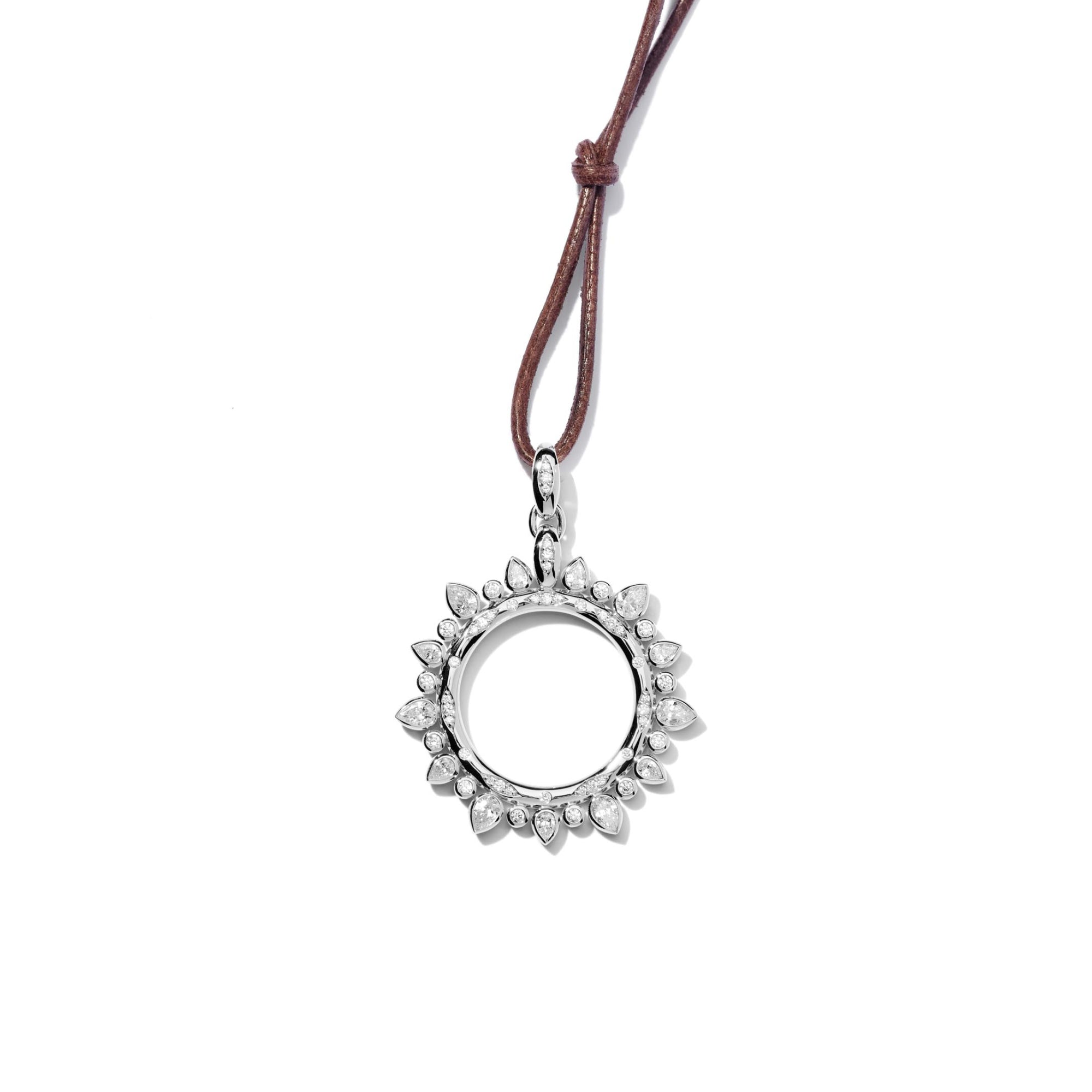 Tamara Comolli SIGNATURE Anhänger Sun large Classic (P-SIG-Sun-l-Cl-wg) aus Weißgold mit Diamant