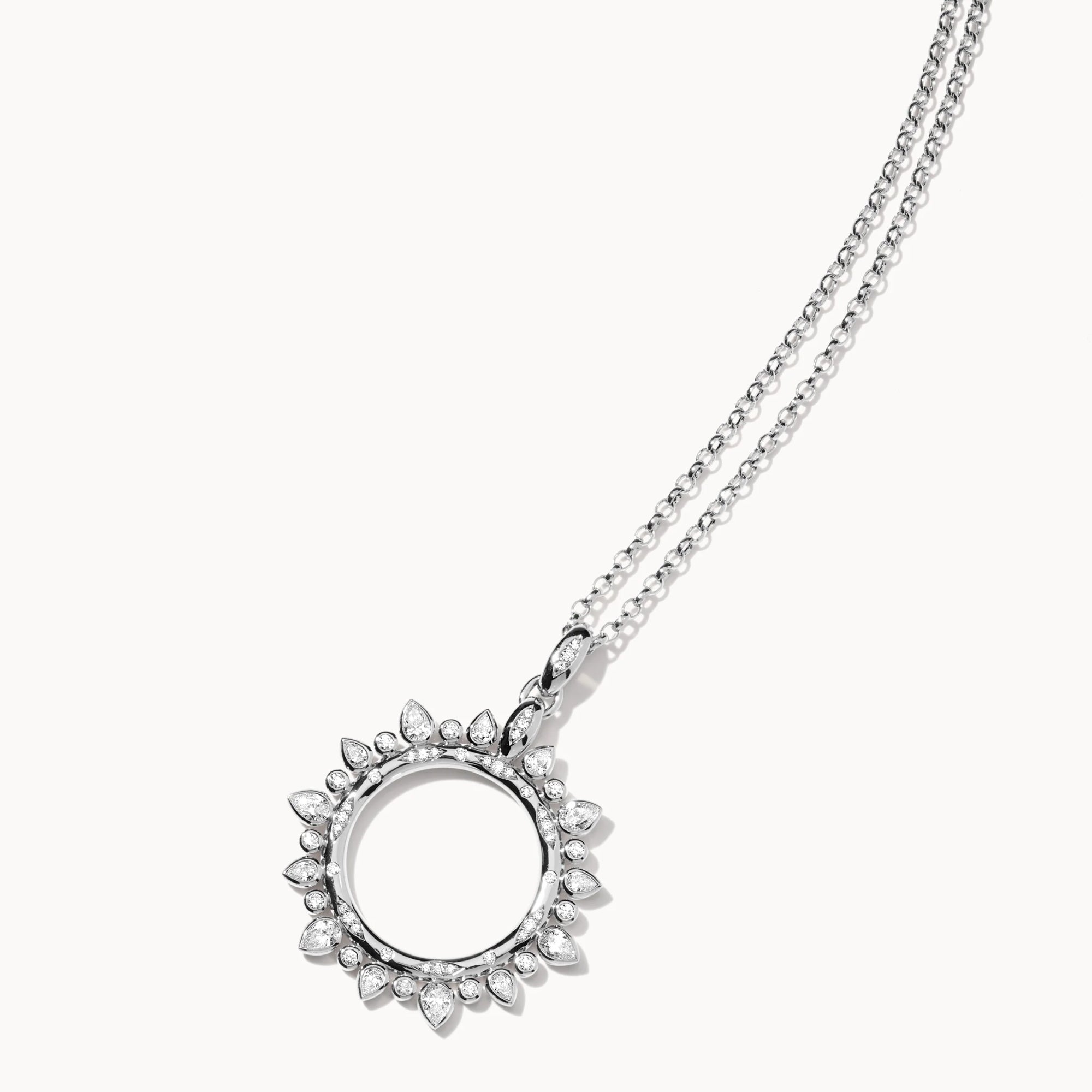 Tamara Comolli SIGNATURE Anhänger Sun large Classic (P-SIG-Sun-l-Cl-wg) aus Weißgold mit Diamant