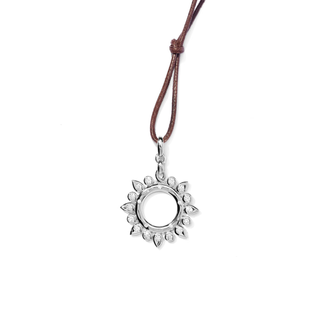 Tamara Comolli SIGNATURE Anhänger Sun small Classic (P-SIG-Sun-s-Cl-wg) aus Weißgold mit Diamant