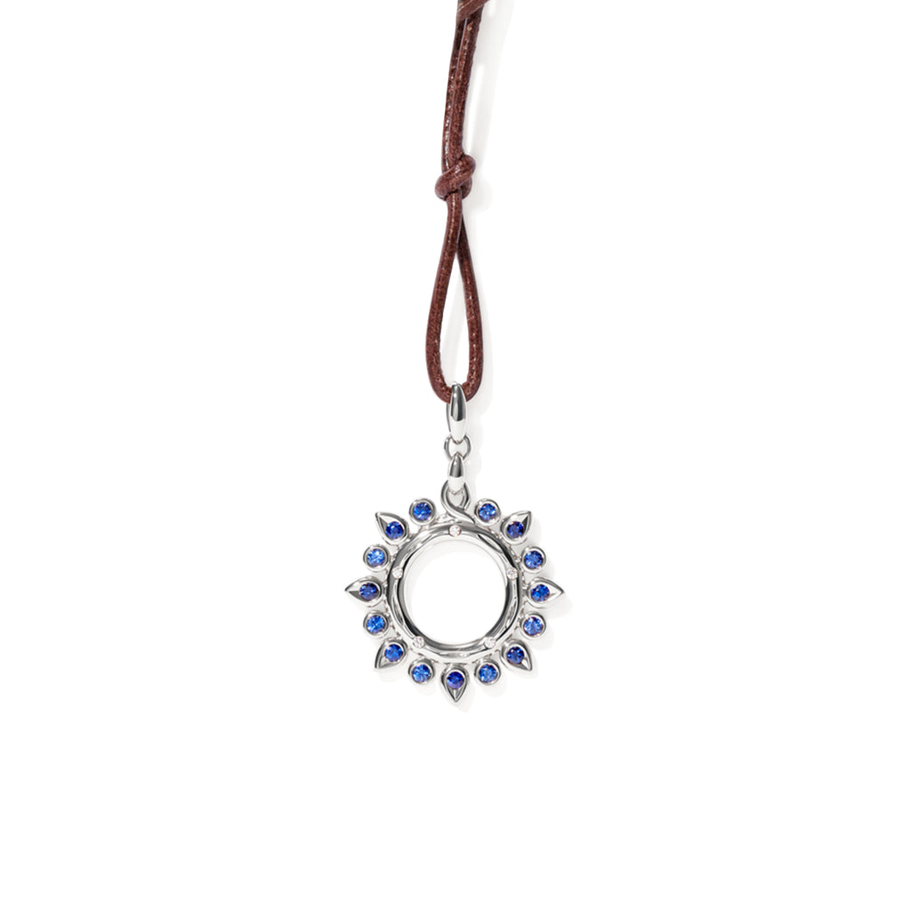 Tamara Comolli SIGNATURE Anhänger Sun small 'Ocean' (P-SIG-Sun-s-Oce-wg) aus Weißgold mit Diamant und Saphir