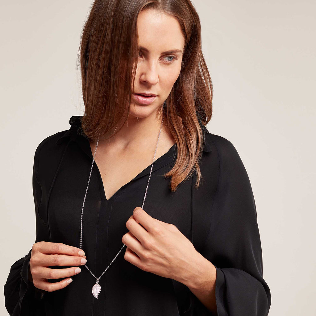 Tamara Comolli SIGNATURE Wave Anhänger (P-Sig-Wave-s-p-wg) aus Weißgold mit Diamant