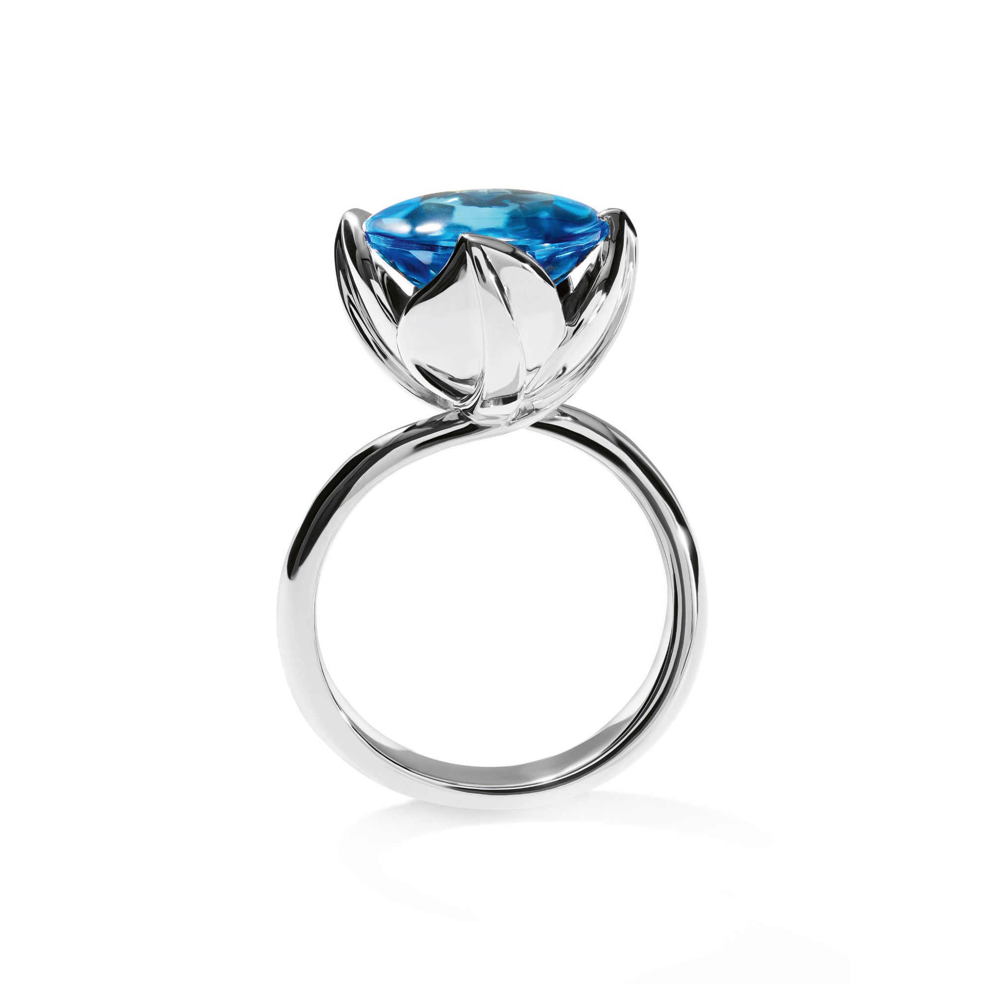 Tamara Comolli TULIP Ring Large mit Swiss Topas (R-TUL-l-ToSw-wg) aus Weißgold mit Topas