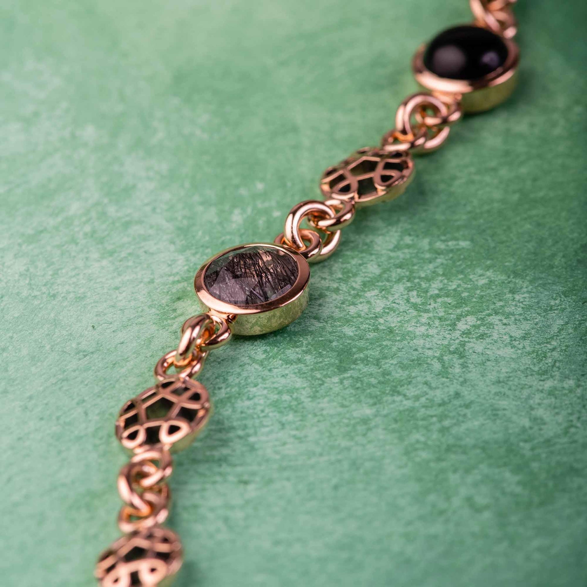 Toujours Ajour Armband, Roségold • Edelsteine von Bron (8AR4022MIX01)