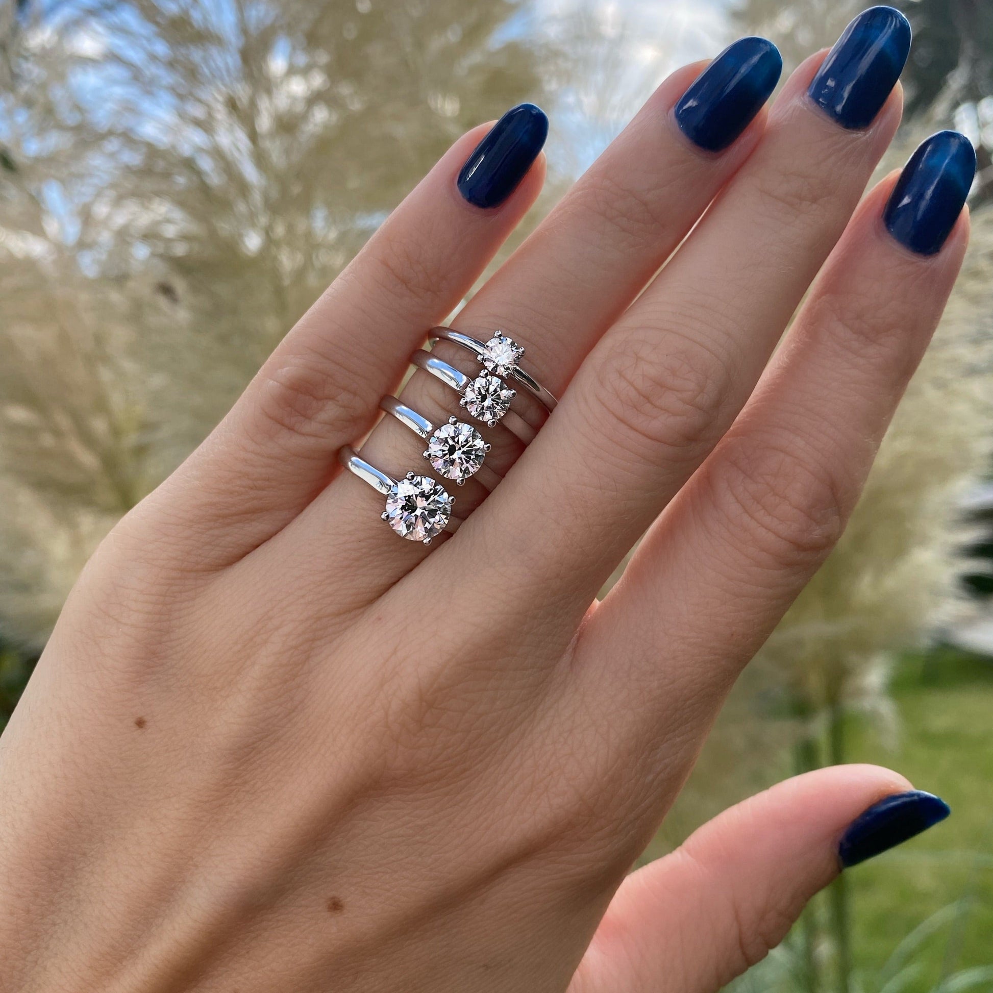 Gigi Ring aus recyceltem Gold mit Labordiamanten - Luxusschmuck aus Berlin von The Good Bling